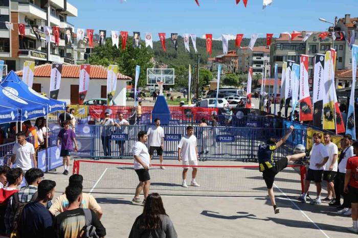 Büyükşehir Gençlik Festivali Başladı