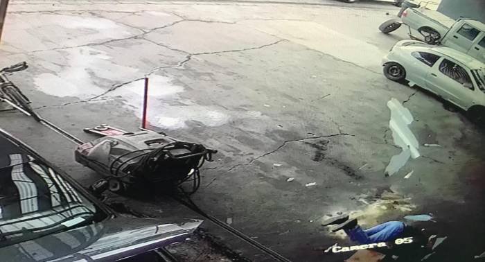 Gümüşhane’de 7 Metrelik Çatıdan Düşen Reklamcı Ağır Yaralandı