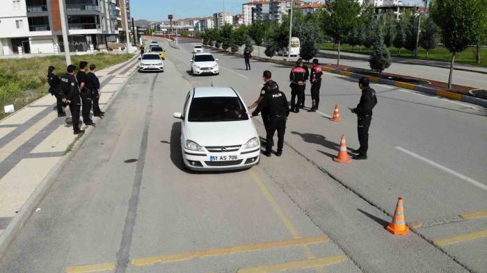 Aksaray Emniyetinden Şok Uygulama