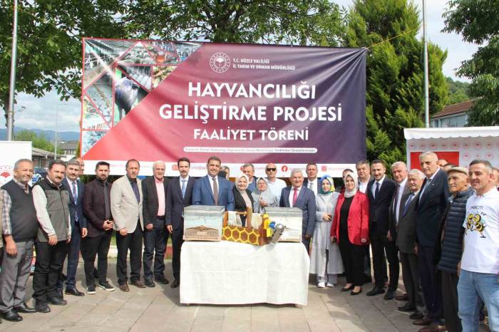 Arıcılar Ana Arıya Ve Arı Kolonisine Kavuştu