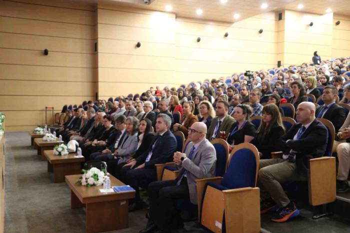 Turan; “Bugün Rus Milliyetçiliğinin Gelecek Sevdası Yeniden Bir Bizans Olmaktır”