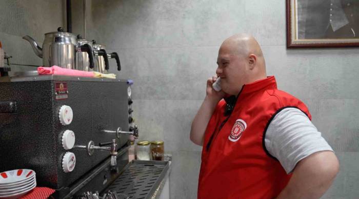 Gürsu’nun Gözbebeği Mesut, Belediyede Çalıştı