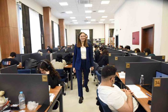 Gençler İstedi Başkan Durbay Yerine Getirdi