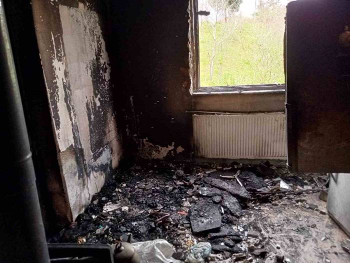 Yangında Ağır Yaralanan Adam 52 Gün Sonra Hayatını Kaybetti