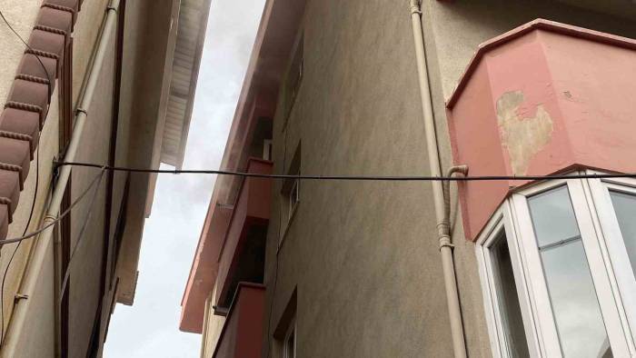 Apartmanda Yangını Paniği