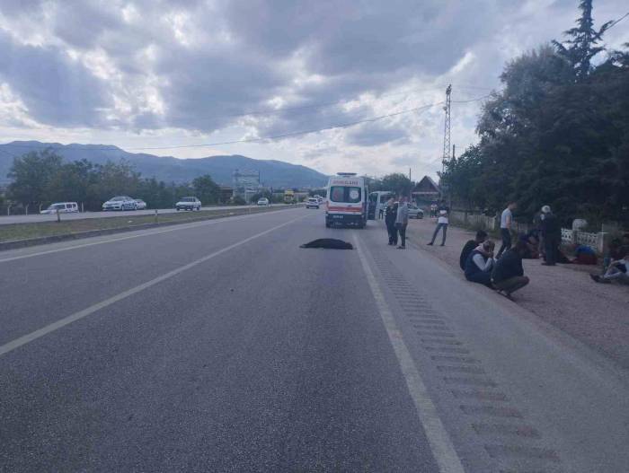 Amasya’da Otomobilin Çarptığı Genç Kız Hayatını Kaybetti