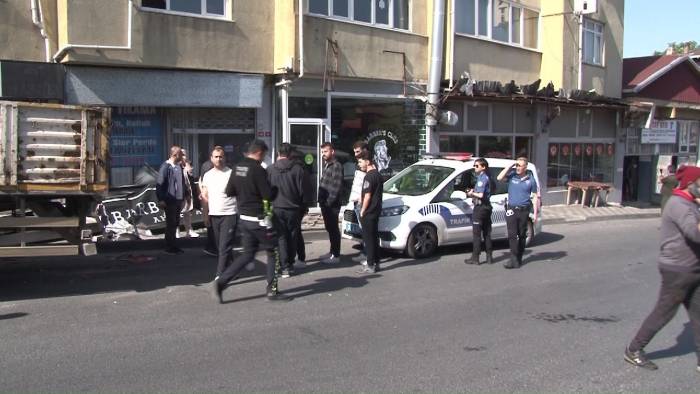 Ataşehir’de Direksiyon Başında Kalp Krizi Geçiren Şoför Ortalığı Birbirine Kattı