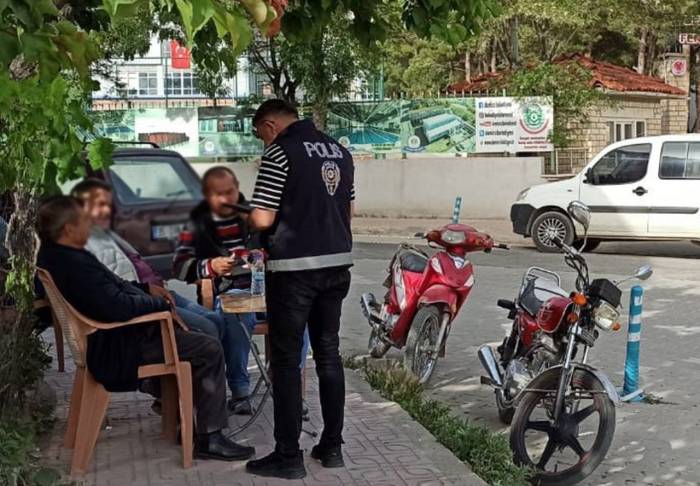 Manisa’da Okul Çevreleri Ve Servis Araçları Denetlendi