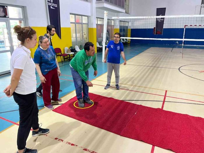 Muğla’da Engelsiz Bilyeler Yarıştı