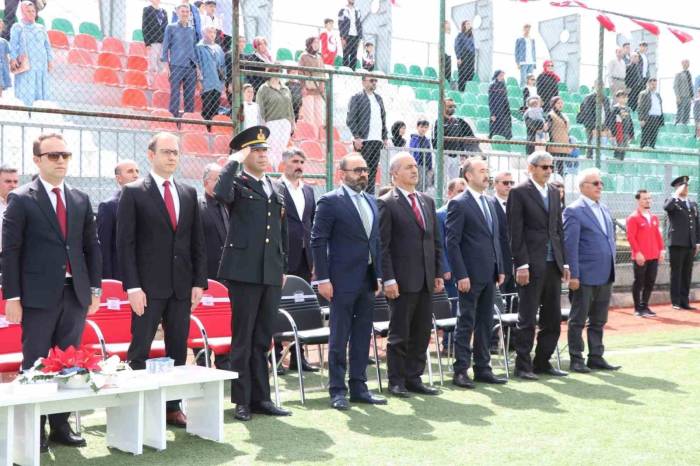 Kavak’ta 19 Mayıs Coşkusu