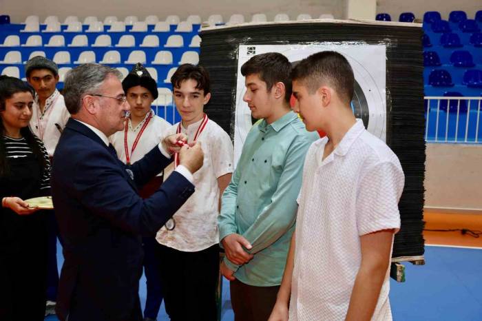 Başkan Özdoğan: "Gençler Bizim Geleceğimiz, Umudumuz, Her Şeyimiz"