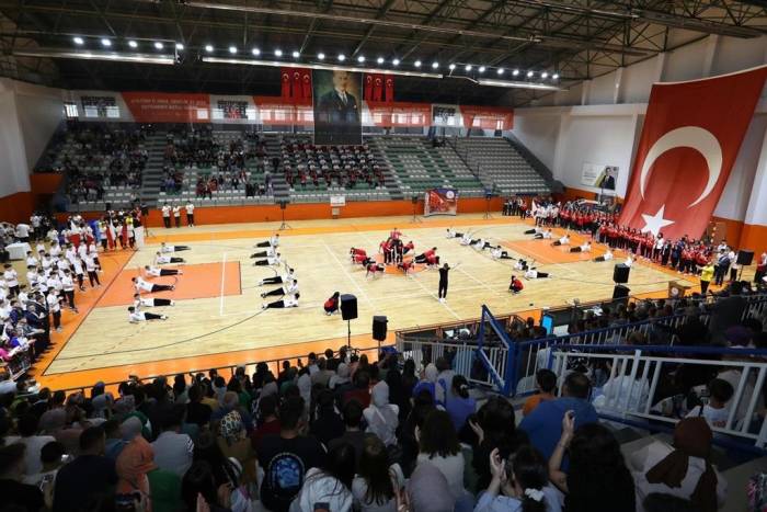 İnegöl’de 19 Mayıs Coşkusu Sürüyor