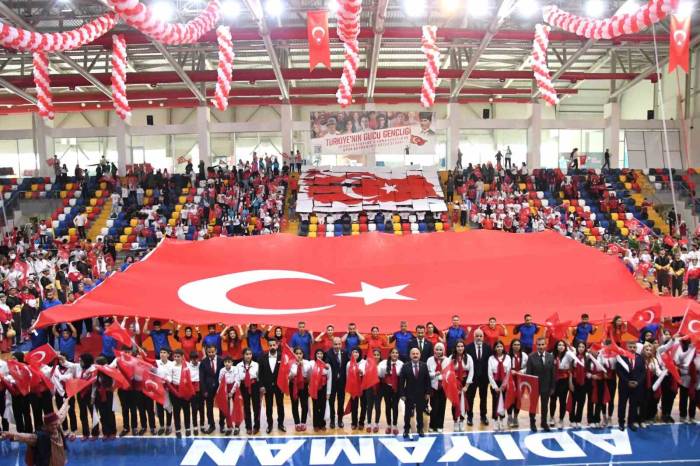 Adıyaman’da 19 Mayıs Coşkuyla Kutlandı