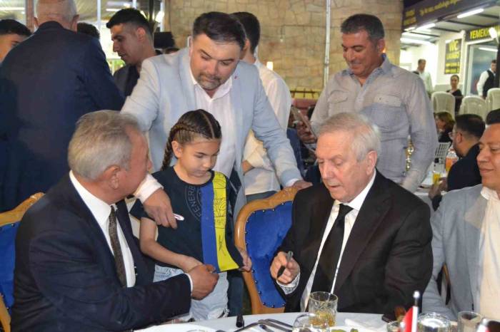 Aziz Yıldırım, Manisa’da Düğüne Katıldı