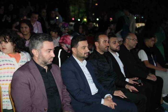 Kağıthane’de Gençler 19 Mayıs’ı Kolpa Konseri İle Kutladı