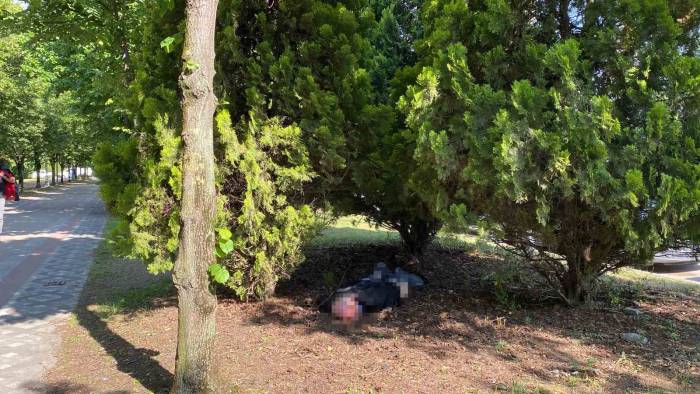 Alkolden Ayakta Duramadı, ’tansiyonum Var’ Dedi