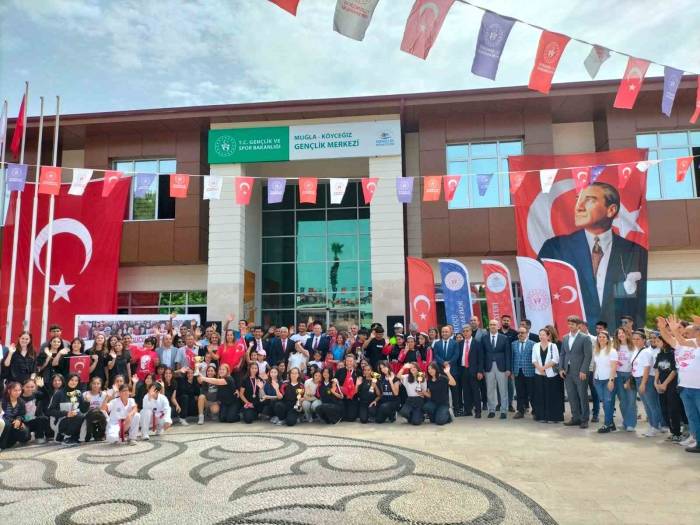 Köyceğiz’de Atatürk’ü Anma, Gençlik Ve Spor Bayramı Coşkuyla Kutlandı