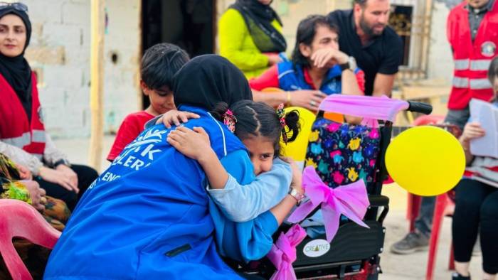 Engelli Kıza En Güzel Doğum Günü Hediyesi