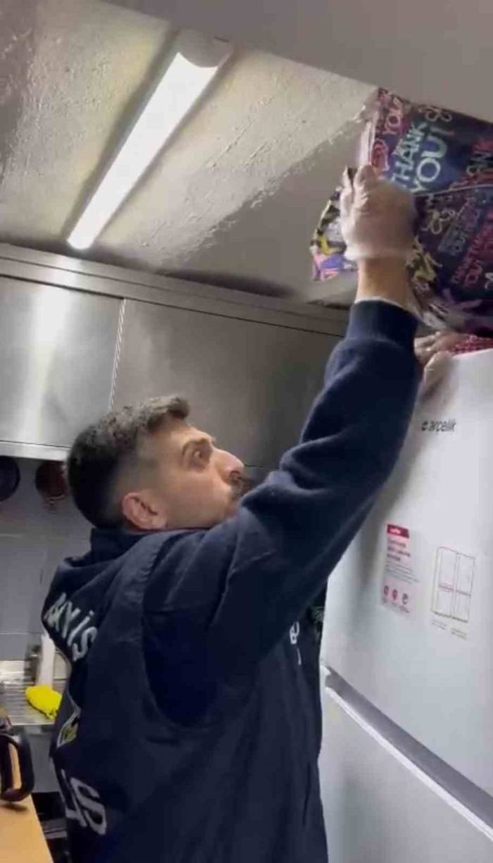 Taksim’de Torbacı Çilingire Ve Restoranına Operasyon: 3 Milyon Liralık Marihuana Bulundu