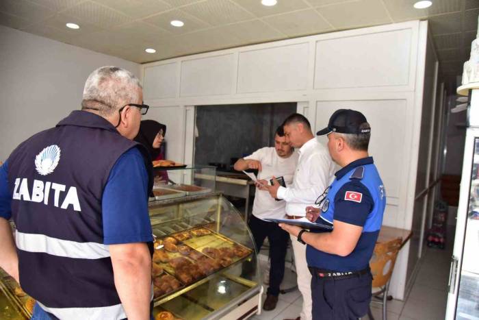 İncirliova’da Dükkan Ve İş Yerleri Denetlendi