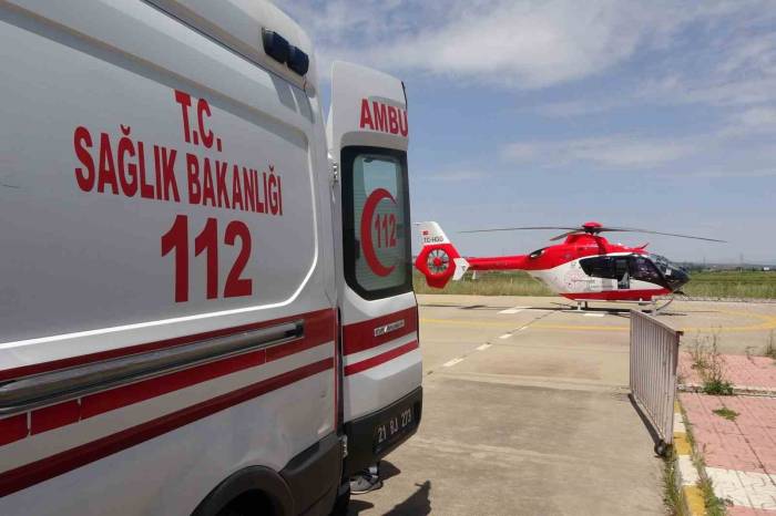 Diyarbakır’da Ambulans Helikopter, Kaynar Süt Kazanına Düşen Çocuk İçin Havalandı