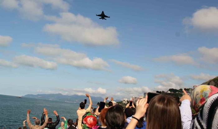 Giresun’da Nefes Kesen Solotürk Gösterisi