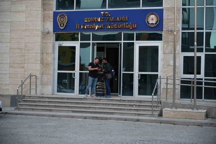 Edirne’de Pakistanlılar Hindistanlıyı Kaçırdı, 4 Kişi Tutuklandı