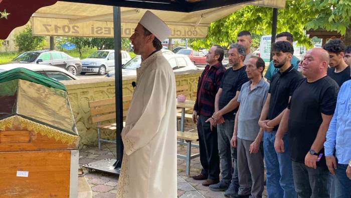 Canice Öldürülen Rümeysa Son Yolculuğuna Uğurlandı