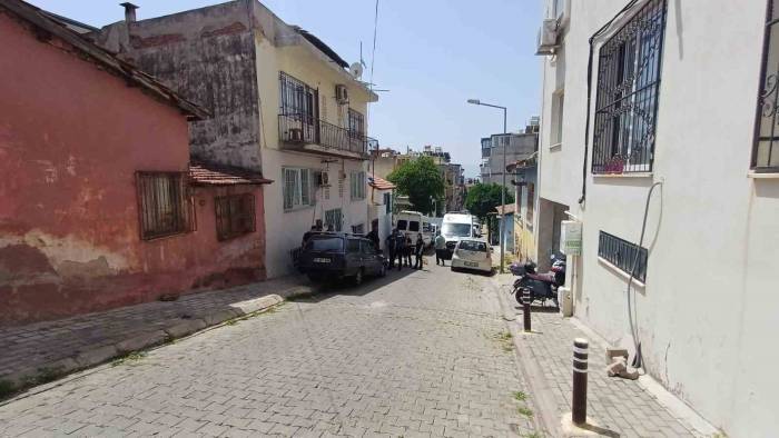 Arabada Sızan Genç, Ekipleri Harekete Geçirdi