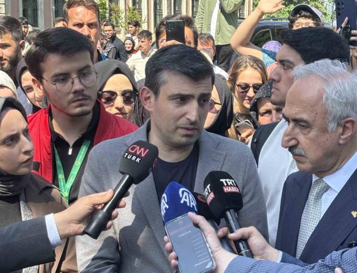 Selçuk Bayraktar İran’da Helikopter Enkazının Bulunması Çalışmalarını Anlattı