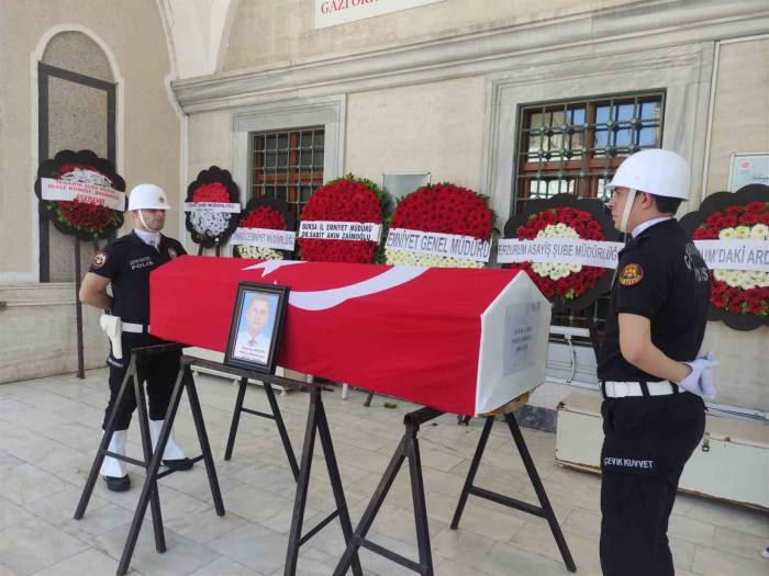 Kalbine Yenilen Polis Memuruna Son Veda