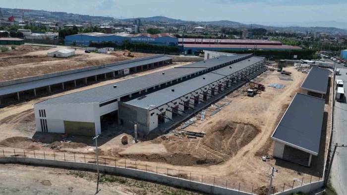 25 Bin Metrekarelik Yeni Hal Binası Yüzde 82 Tamamlandı