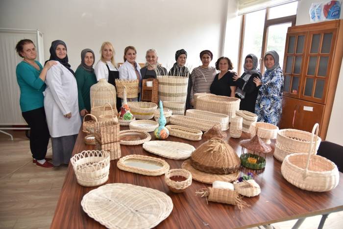 5 Bin Yıllık Geçmişi Olan Sepet Örücülüğü Sanata Dönüştü