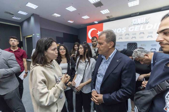 Başkan Seçer, Gençlerle Bir Araya Geldi