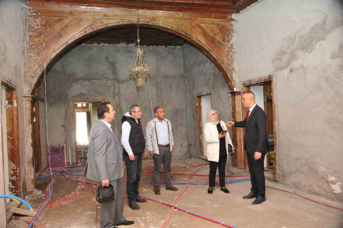 Mhp İl Başkanlığına Tarihi Konak