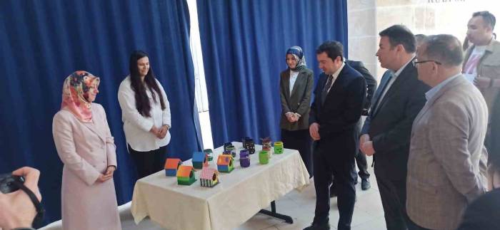 Devrekli Öğrencilerden Karma Sergi