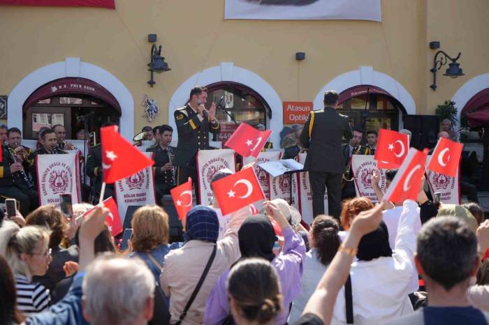 Askeri Bandodan 19 Mayıs Konseri