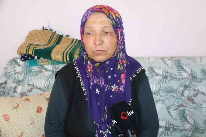 Portakal Bahçesinde Çalışarak Aldığı Evini Ve 17 Yıllık Birikimini Sahte Polislere Kaptırdı