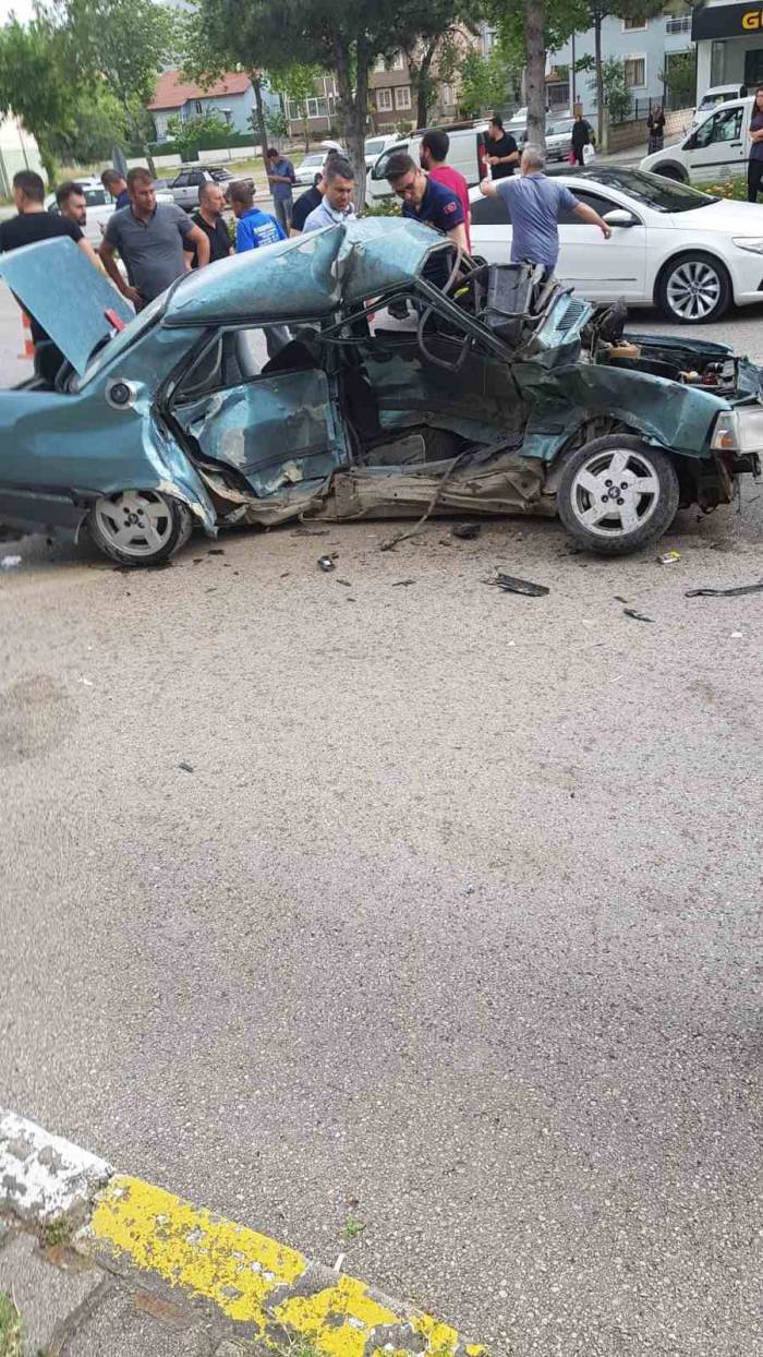 Isparta’da Feci Kaza: 3 Yaralı