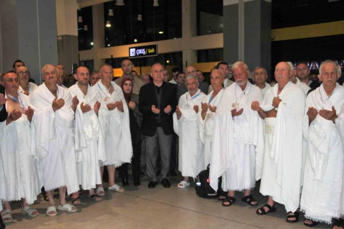 Ordu Ve Giresun’un İlk Hac Kafilesi Dualarla Uğurlandı