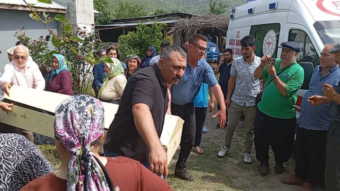 Ablasını Ve Eniştesini Öldüren Şahıs İntihar Etti