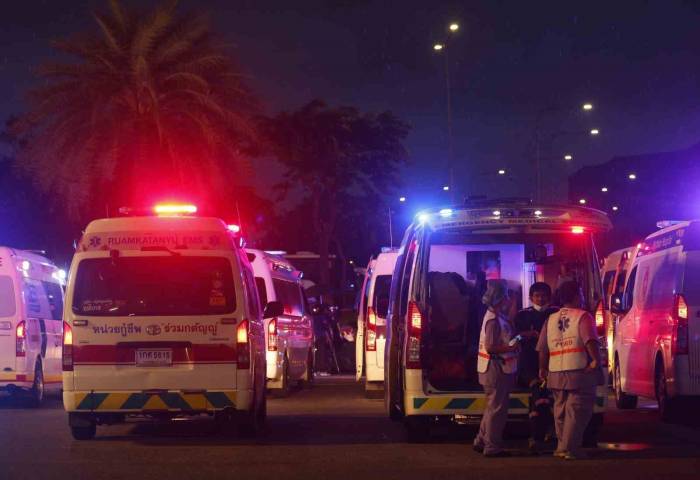 Singapur Havayolları’na Ait Türbülansa Giren Uçaktaki 20 Kişi Yoğun Bakımda