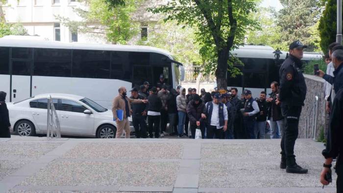 Yasa Dışı Bahis Şüphelileri Adliyeye Çıkarıldı