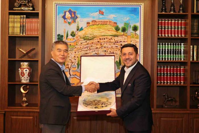 Koreli Heyet Nevşehir Belediyesi’ni Ziyaret Etti