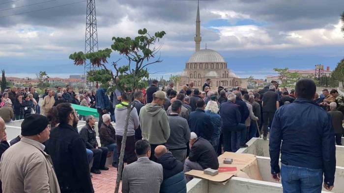 5 Ay Arayla Trafik Kazasında Hayatını Kaybeden Anne-oğul Yan Yana