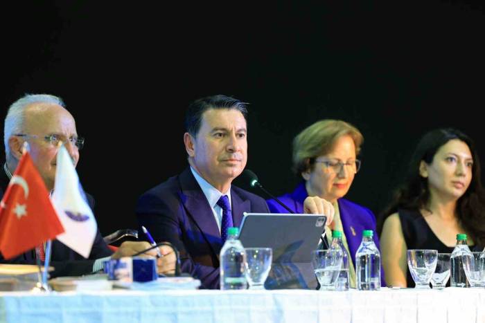 Kıyı Ege Belediyeler Birliğinin Yeni Başkanı Ahmet Aras