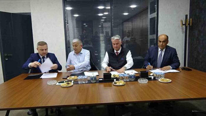 Tavşanlı Mesleki Ve Teknik Anadolu Lisesi İle Kablo Fabrikası Arasında İş Birliği Protokolü