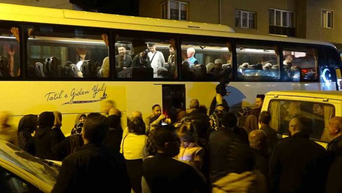 Tavşanlı’dan İkinci Hacı Kafilesi Dualarla Uğurlandı