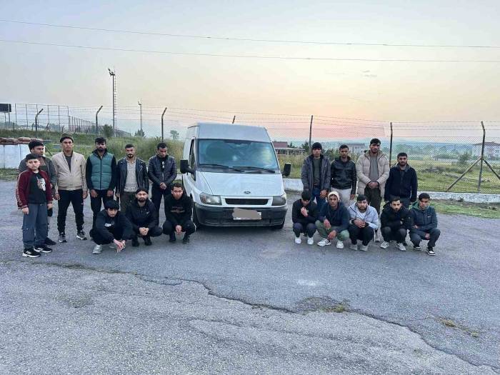 Tekirdağ’da 51 Kaçak Göçmen Yakalandı