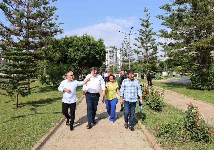 Yıldız, Mehmetçik Parkı’ndaki Bakım Ve Yenileme Çalışmalarını İnceledi